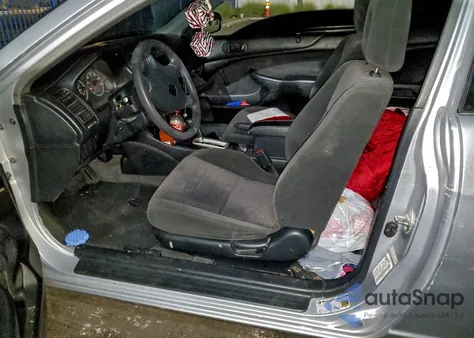 2005 Honda Civic Dx Vp z USA, uszkodzony, nr VIN 1HGEM22115L080637